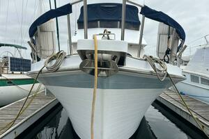 1988 CHB 46 Motor Yacht thumbnail 13