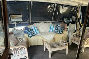 1988 CHB 46 Motor Yacht thumbnail 5