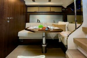 2023 Fairline thumbnail 8