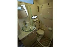 2014 Boston Whaler 370 Outrage thumbnail 7