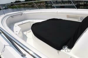 2014 Boston Whaler 370 Outrage thumbnail 15