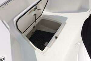 2014 Boston Whaler 370 Outrage thumbnail 25