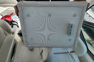 2003 Sea Ray 340 Sundancer thumbnail 10