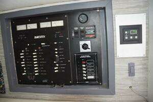 1995 Blackfin Combi 33 thumbnail 34