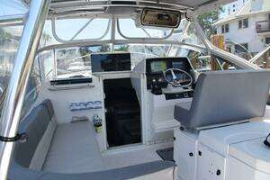 1995 Blackfin Combi 33 thumbnail 6