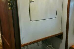 1987 Marine Trader Wide Body thumbnail 105