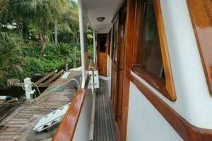 1987 Marine Trader Wide Body thumbnail 26