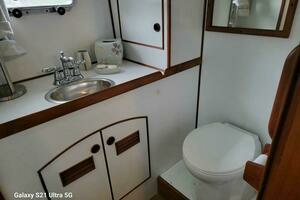1987 Marine Trader Wide Body thumbnail 91