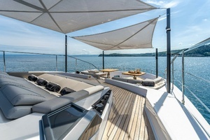 2023 Ferretti Yachts Ferretti 1000 thumbnail 10