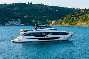 ISOTTA 98ft Ferretti Yachts Yacht For Sale