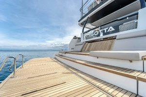 2023 Ferretti Yachts Ferretti 1000 thumbnail 13