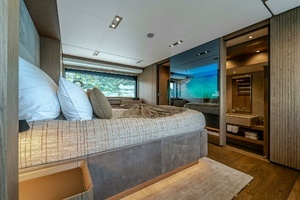 2023 Ferretti Yachts Ferretti 1000 thumbnail 19