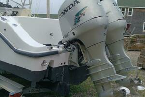 2003 Mako 252 thumbnail 4