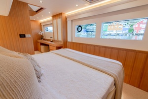 53FT (16.33M) ILIAD CATAMARANS