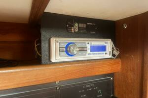 1990 Catalina thumbnail 30