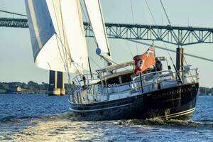 CABOCHON 2004 Ta Chiao Bro Fontaine 92 Yacht For Sale in Newport RI