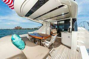 2013 Marquis 63 Sport Yacht thumbnail 22