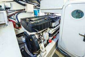 2013 Marquis 63 Sport Yacht thumbnail 74