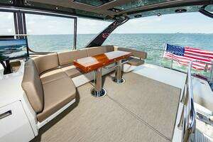 2013 Marquis 63 Sport Yacht thumbnail 11