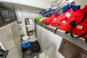 2013 Marquis 63 Sport Yacht thumbnail 88
