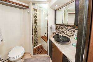 2013 Marquis 63 Sport Yacht thumbnail 58