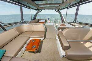2013 Marquis 63 Sport Yacht thumbnail 16