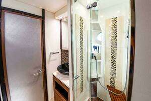 2013 Marquis 63 Sport Yacht thumbnail 71