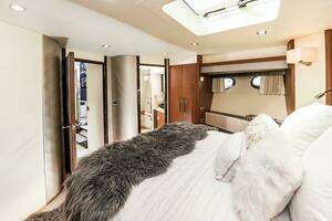 2013 Marquis 63 Sport Yacht thumbnail 57