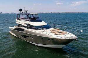 2013 Marquis 63 Sport Yacht thumbnail 96