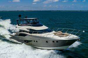 2013 Marquis 63 Sport Yacht thumbnail 5
