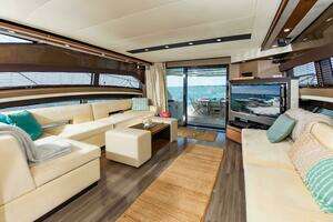 2013 Marquis 63 Sport Yacht thumbnail 28