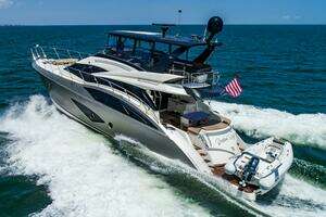 2013 Marquis 63 Sport Yacht thumbnail 9