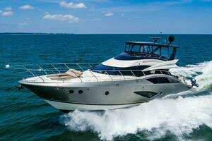 2013 Marquis 63 Sport Yacht thumbnail 7