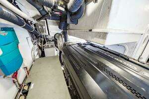 2013 Marquis 63 Sport Yacht thumbnail 82