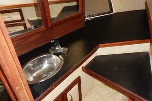 Greener Pastures 28ft Carver Yacht For Sale