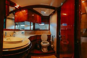 2007 Ferretti Yachts 881 thumbnail 20