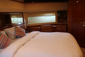 2007 Ferretti Yachts 881 thumbnail 19