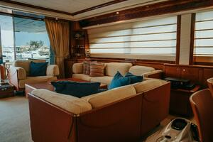 2007 Ferretti Yachts 881 thumbnail 13