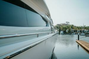 2007 Ferretti Yachts 881 thumbnail 4