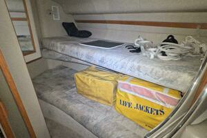 1995 Sea Ray 400 Express thumbnail 29