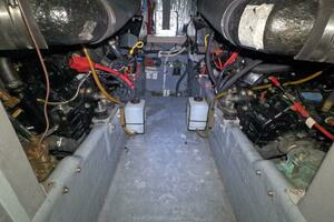 1995 Sea Ray 400 Express thumbnail 36