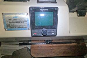 1995 Sea Ray 400 Express thumbnail 18