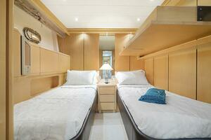 2001 Mangusta 72 thumbnail 64