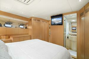 2001 Mangusta 72 thumbnail 57