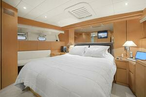 2001 Mangusta 72 thumbnail 55