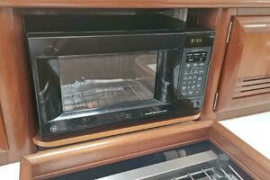 2002 Beneteau Limited Edition 411 thumbnail 29