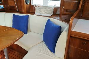 2002 Beneteau Limited Edition 411 thumbnail 12