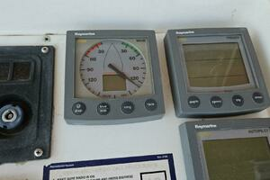 2002 Beneteau Limited Edition 411 thumbnail 26