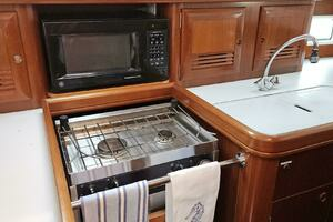 2002 Beneteau Limited Edition 411 thumbnail 16