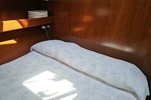 2002 Beneteau Limited Edition 411 thumbnail 3